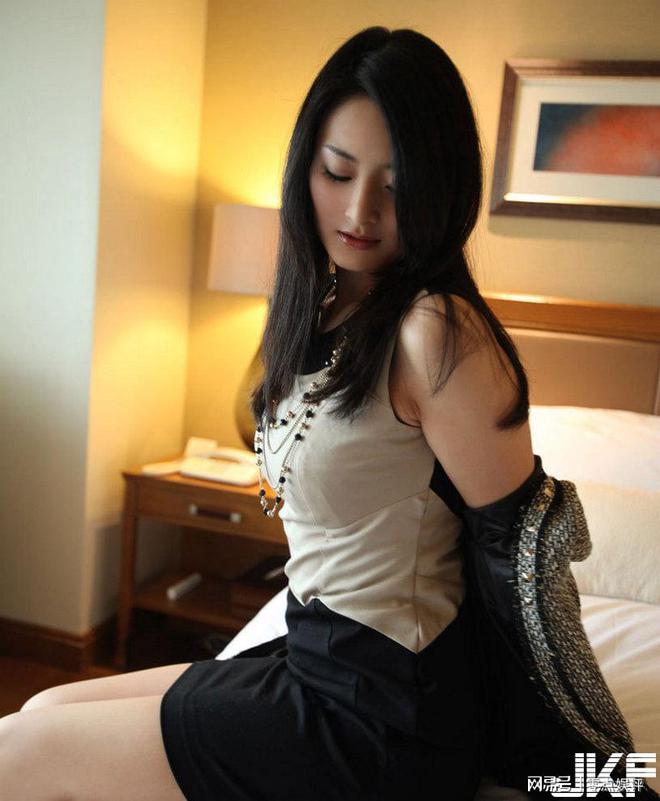 李麗莎最新作品天使，與自然美景的輕松之旅之旅